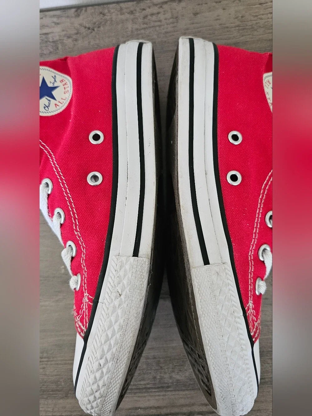 Converse Kids Red High-Top Sneakers Boy Girl Size 3.5